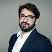 Thomas Huchon - Journaliste et auteur des livres ANTI FAKE NEWS et Résistez aux FAKE NEWS